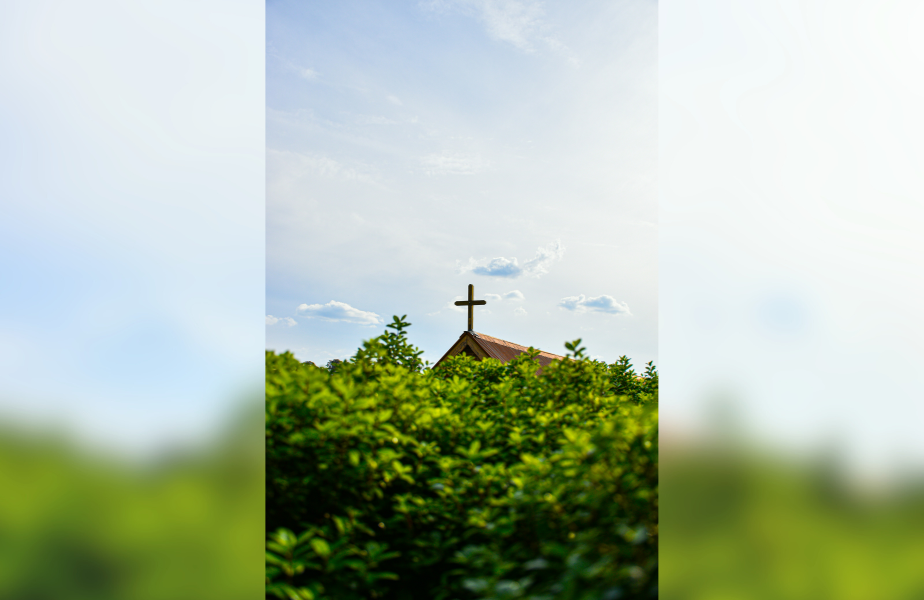 A white sun symbolizing the Holy Spirit against a blue to yellow gradient, representing hope.