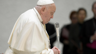 Pope Francis ‘stable,’ no respiratory failure episodes Tuesday