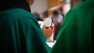 Heaven Opened: The Holy Mass as a Gift of Grace