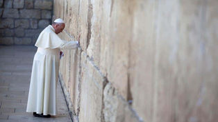 Pope Francis prays at Holocaust memorial, Western Wall