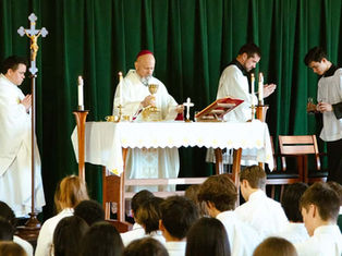 Archbishop Aquila expresses gratitude for Catholic schools during Catholic Schools Week