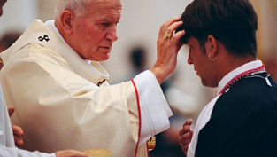 Reliving WYD 1993 | Aug. 14: The Pope prays with pilgrims