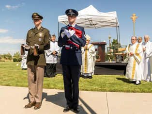 Remembering those who’ve given all, giving to those who’ve served