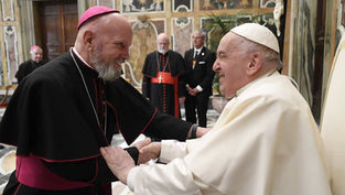 Archbishop Aquila Calls Faithful to Pray for Pope Francis Amid Double Pneumonia Diagnosis