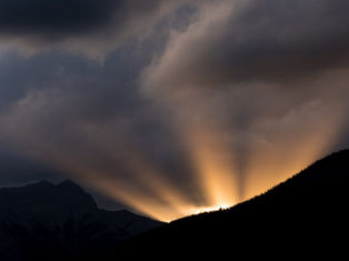 Nurturing Hope Amid Challenge: 10 Ways to Grow in Hope During the Jubilee Year