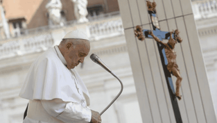 Pope Francis remains in critical condition at Rome hospital, receives blood transfusion