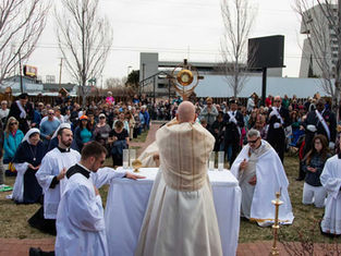 TOMORROW | Witness for Life: Faithful to gather with Archbishop Aquila for pro-life procession around Planned Parenthood