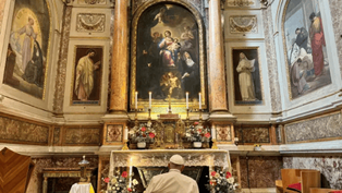 Pope Francis Makes Surprise Visit to St. Monica’s Tomb in Rome