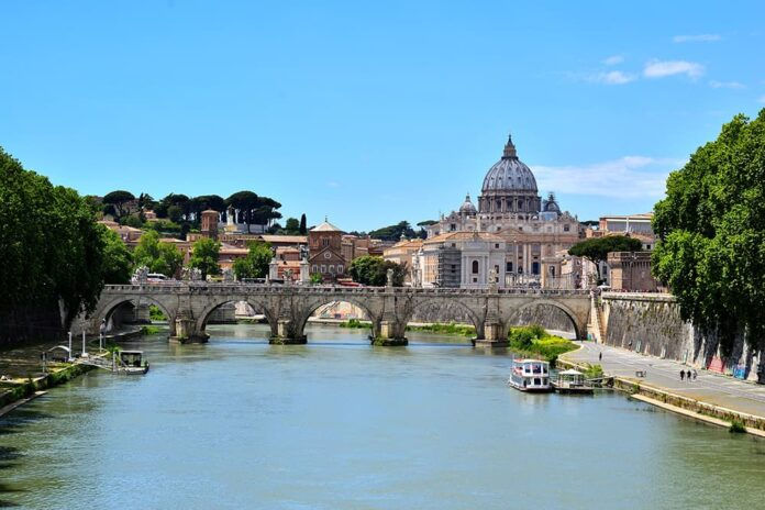 Bridge over the Tiber river