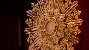 The Power of Silence and the Problem of Sound in Adoration