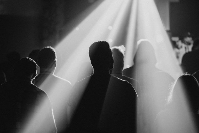 Light rays on crowd